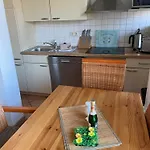 Apartamento Schwalbennest-exklusiv-eigener Strandzugang-wellenrauschen *