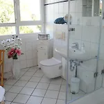 Schwalbennest-exklusiv-eigener Strandzugang-wellenrauschen *