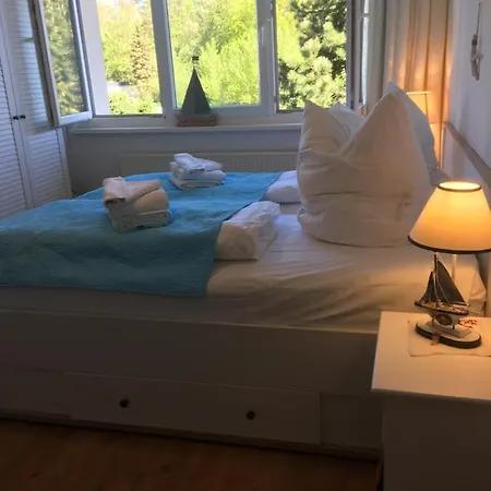 Fewo Schwalbennest-Exklusiv-Eigener Strandzugang- Erste Reihe Ostsee *