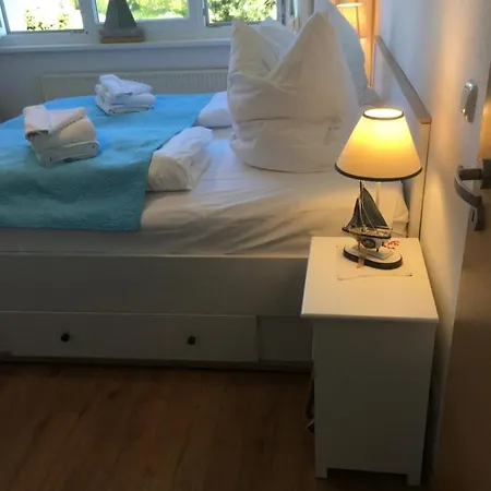 Fewo Schwalbennest-Exklusiv-Eigener Strandzugang- Erste Reihe Ostsee * Kühlungsborn