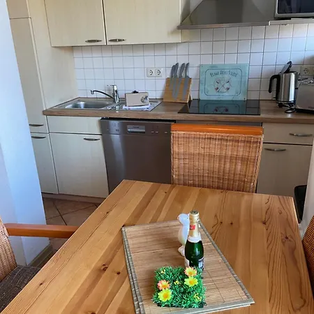 Apartment Schwalbennest-exklusiv-eigener Strandzugang-wellenrauschen *