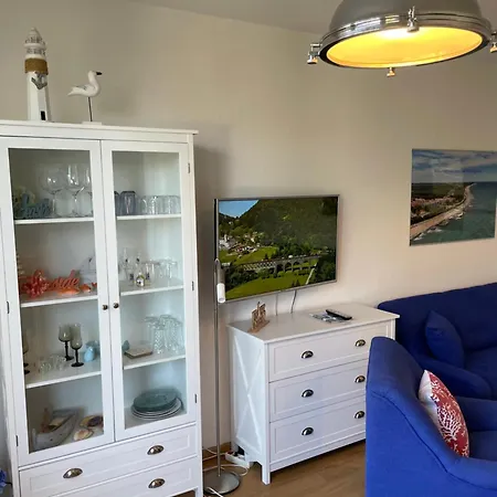 Schwalbennest-exklusiv-eigener Strandzugang-wellenrauschen *