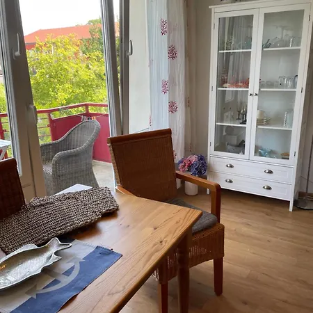 Appartement Schwalbennest-exklusiv-eigener Strandzugang-wellenrauschen *