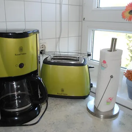 Schwalbennest-exklusiv-eigener Strandzugang-wellenrauschen *