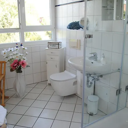 Fewo Schwalbennest-Exklusiv-Eigener Strandzugang- Erste Reihe Ostsee *
