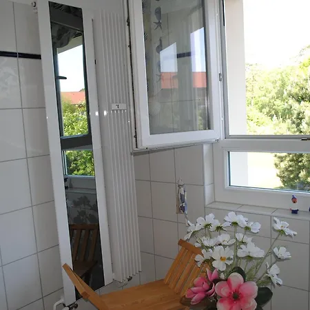 Apartment Schwalbennest-exklusiv-eigener Strandzugang-wellenrauschen