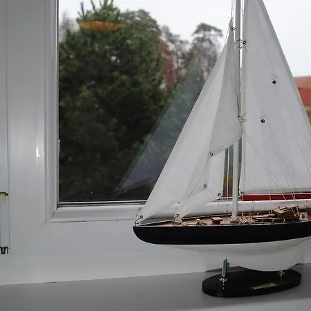 Schwalbennest-exklusiv-eigener Strandzugang-wellenrauschen *