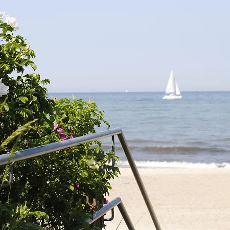 Fewo Schwalbennest-Exklusiv-Eigener Strandzugang- Erste Reihe Ostsee
