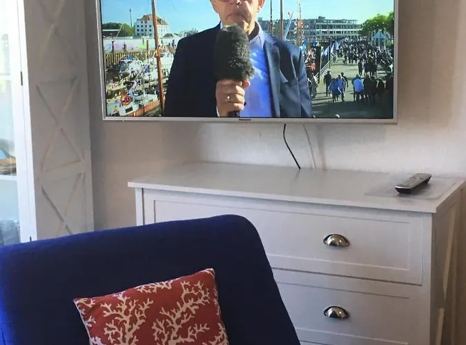 Schwalbennest-exklusiv-eigener Strandzugang-wellenrauschen