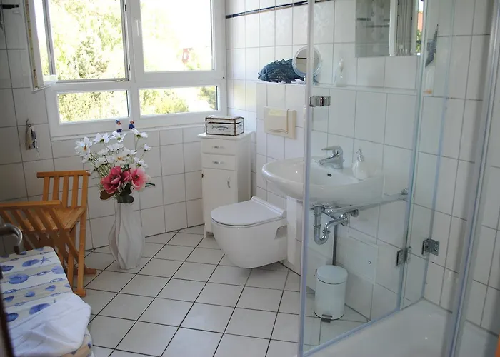 Schwalbennest-exklusiv-eigener Strandzugang-wellenrauschen *