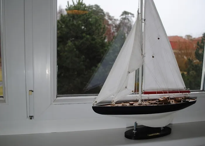 Schwalbennest-exklusiv-eigener Strandzugang-wellenrauschen *