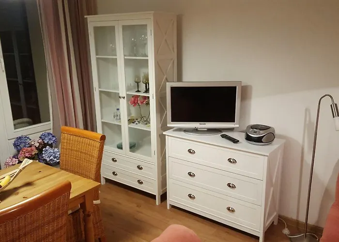 Schwalbennest-exklusiv-eigener Strandzugang-wellenrauschen Lejlighed *