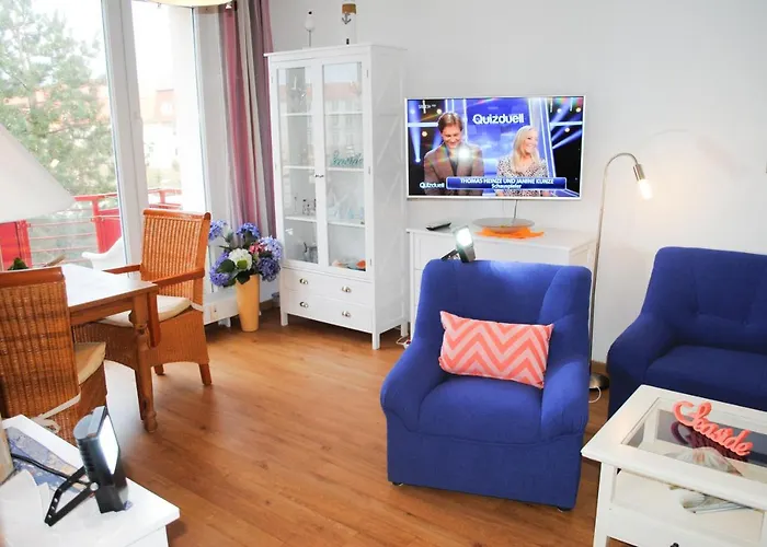 Schwalbennest-exklusiv-eigener Strandzugang-wellenrauschen דירה *