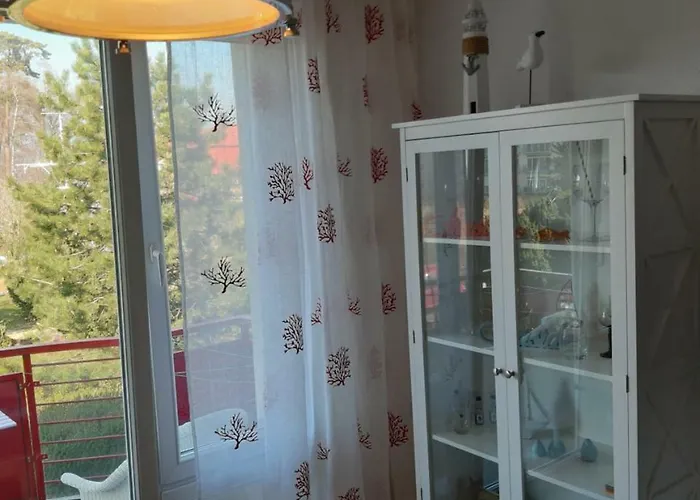 Schwalbennest-exklusiv-eigener Strandzugang-wellenrauschen